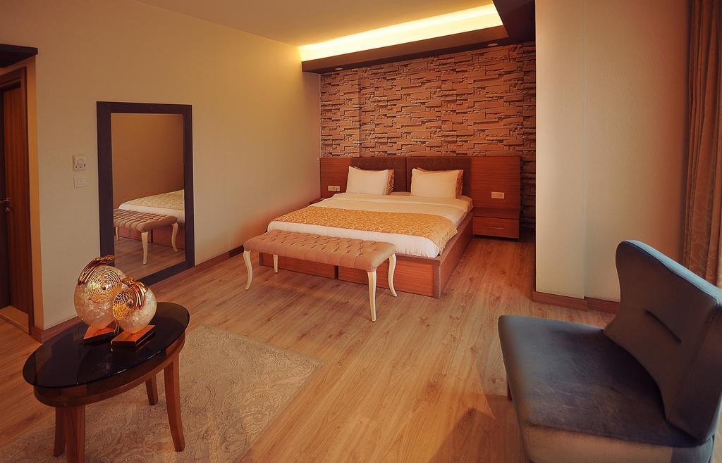 Imperial Park Hotel Izmit Exterior photo